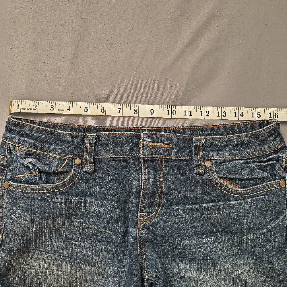 a.n.a Women's Classic Blue Jean Shorts - Picture 3 of 5